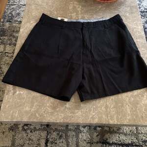Jachs Girlfriend Black Chino Pocket Shorts Size 14 NWT